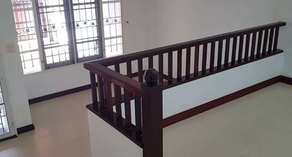 À vendre studio maison de ville à Pak Kret, Nonthaburi