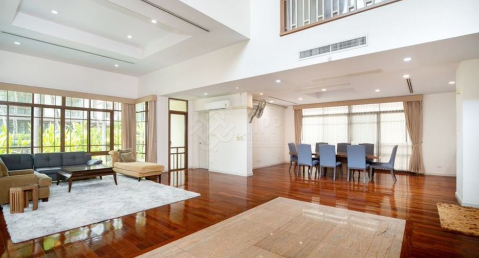 Haus zur Miete und zum Kauf mit 4 Zimmer in Watthana, Bangkok