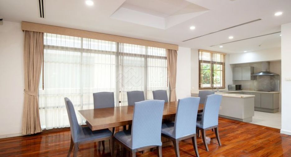 Haus zur Miete und zum Kauf mit 4 Zimmer in Watthana, Bangkok