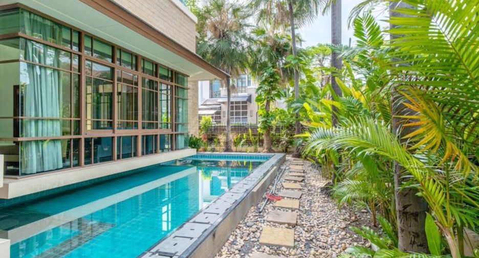 Haus zur Miete und zum Kauf mit 4 Zimmer in Watthana, Bangkok