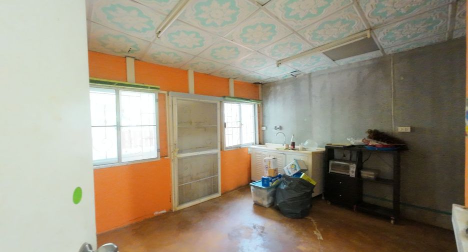 À vendre 3 chambres maison à Phra Samut Chedi, Samut Prakan
