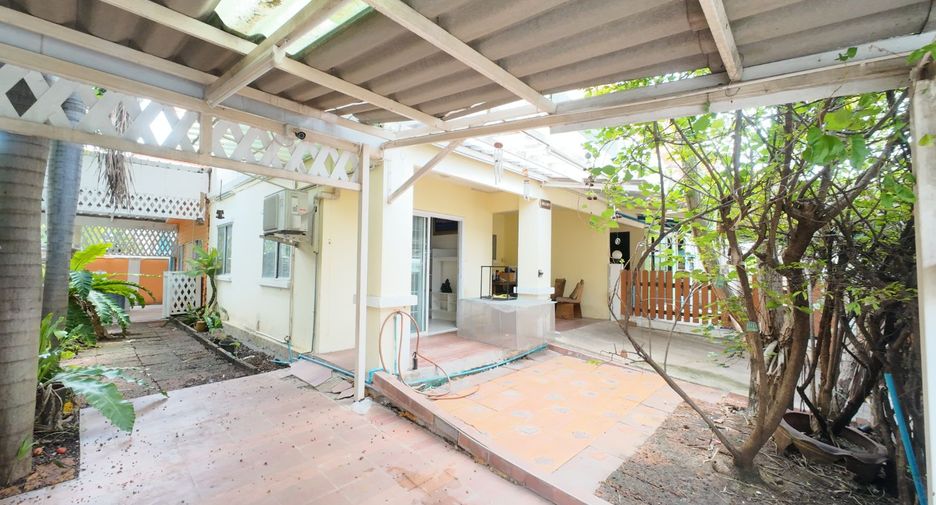 À vendre 3 chambres maison à Phra Samut Chedi, Samut Prakan