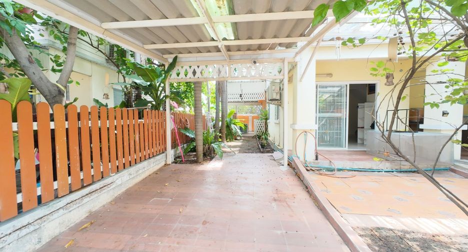 À vendre 3 chambres maison à Phra Samut Chedi, Samut Prakan