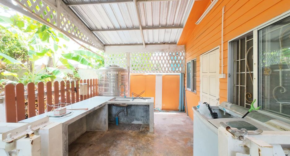À vendre 3 chambres maison à Phra Samut Chedi, Samut Prakan