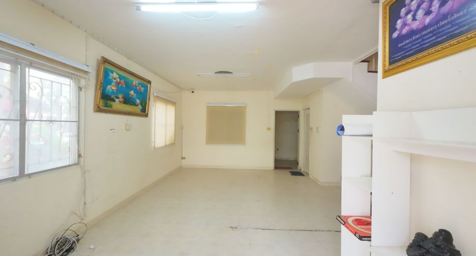 À vendre 3 chambres maison à Phra Samut Chedi, Samut Prakan