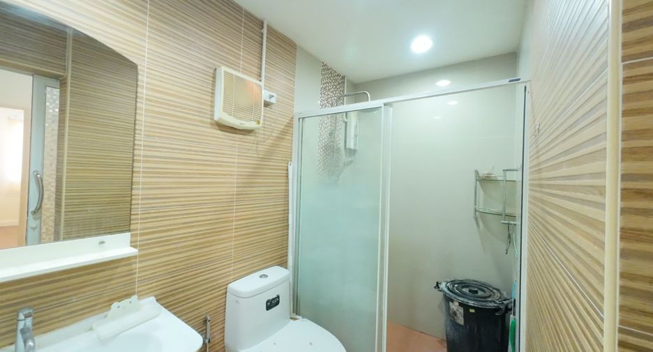 À vendre 3 chambres maison à Phra Samut Chedi, Samut Prakan