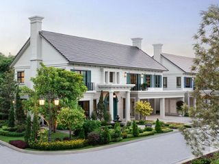 Haus zum Kauf mit 4 Zimmer in Saphan Sung, Bangkok