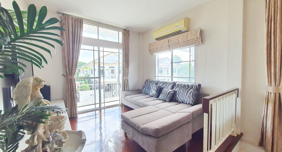 Haus zum Kauf mit 4 Zimmer in Pak Kret, Nonthaburi