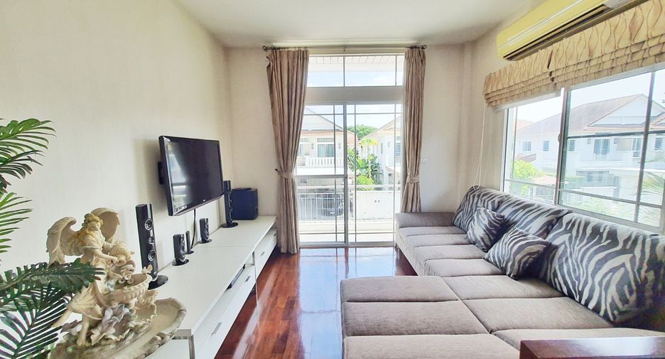 Haus zum Kauf mit 4 Zimmer in Pak Kret, Nonthaburi