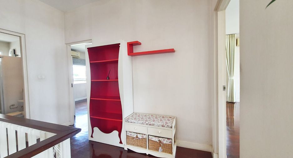 Haus zum Kauf mit 4 Zimmer in Pak Kret, Nonthaburi