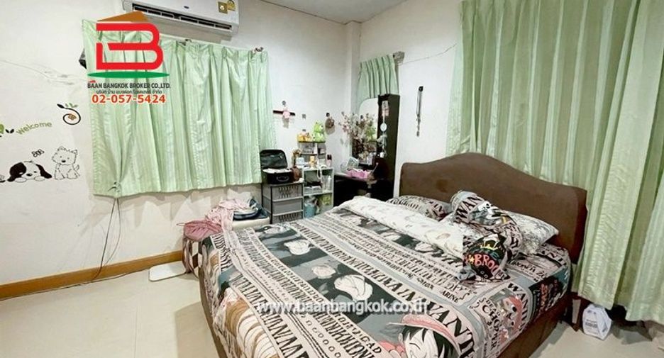 For sale 6 bedrooms townhouse in Lam Luk Ka, Pathum Thani