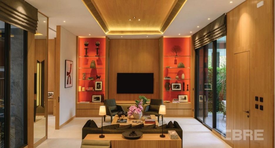 For sale 4 bedrooms house in Suan Luang, Bangkok