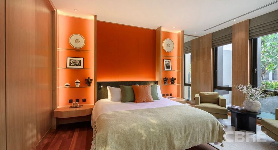 For sale 4 bedrooms house in Suan Luang, Bangkok
