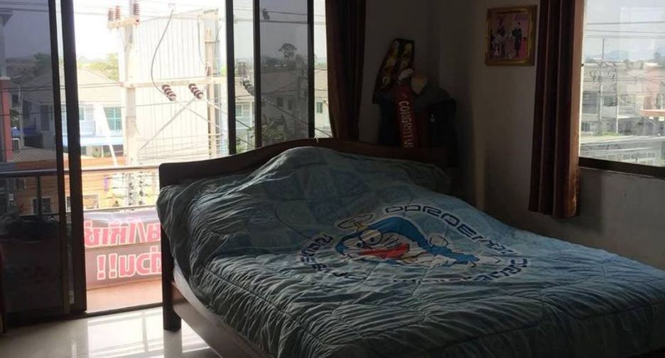 Local comercial en venta en Si Racha, Chonburi