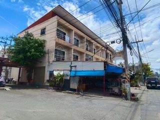 Local comercial en venta en Si Racha, Chonburi