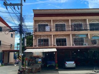 Local comercial en venta en Si Racha, Chonburi