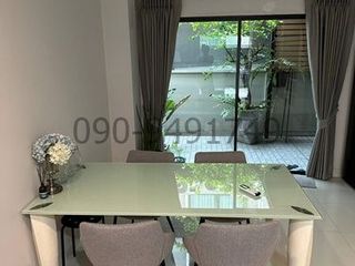 Reihenhaus zur Miete mit 3 Zimmer in Prawet, Bangkok