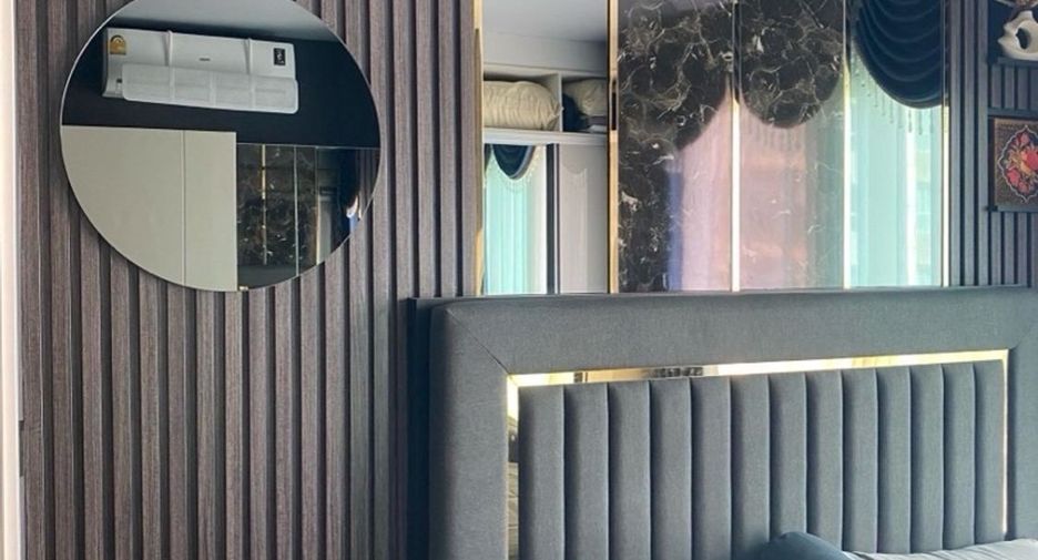 À vendre 1 chambre condo à Yan Nawa, Bangkok