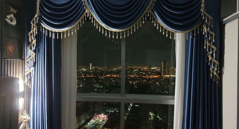 À vendre 1 chambre condo à Yan Nawa, Bangkok