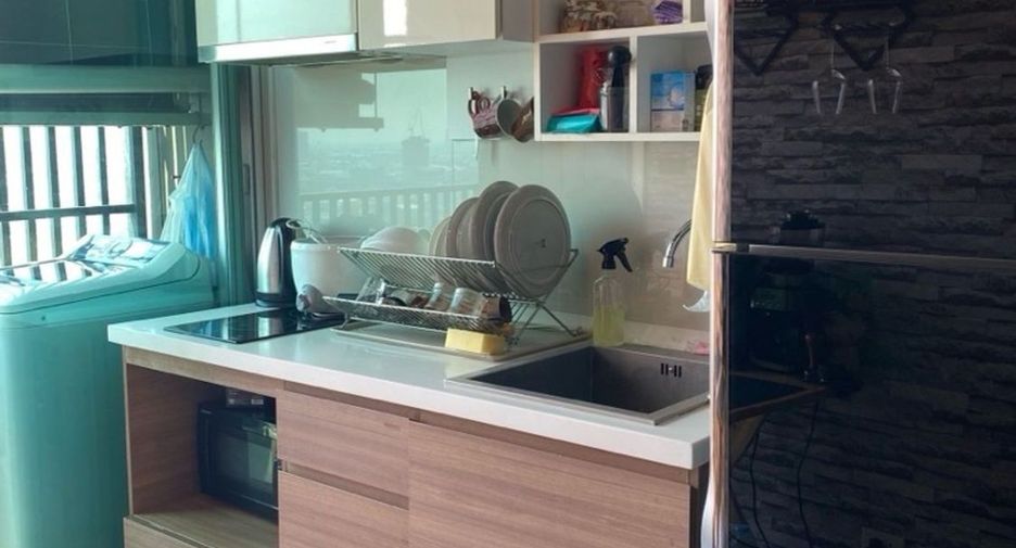 À vendre 1 chambre condo à Yan Nawa, Bangkok