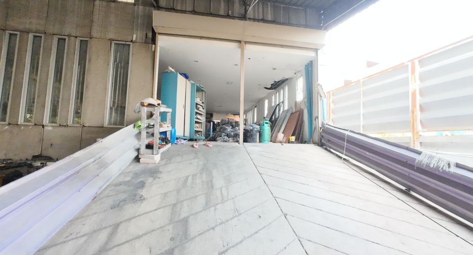 À vendre 3 chambres local commercial à Bang Bua Thong, Nonthaburi