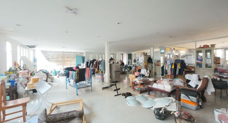 À vendre 3 chambres local commercial à Bang Bua Thong, Nonthaburi