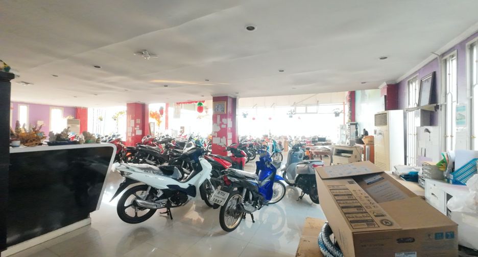 À vendre 3 chambres local commercial à Bang Bua Thong, Nonthaburi