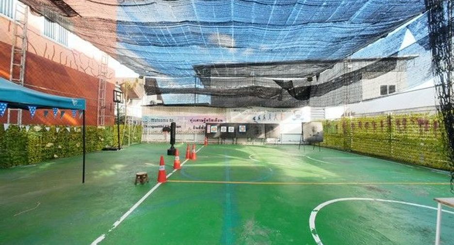 For sale 10 bedrooms retail Space in Prawet, Bangkok