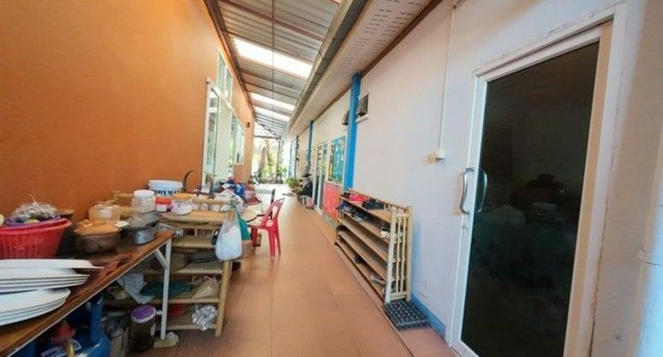 For sale 10 bedrooms retail Space in Prawet, Bangkok