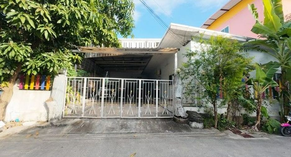 For sale 10 bedrooms retail Space in Prawet, Bangkok