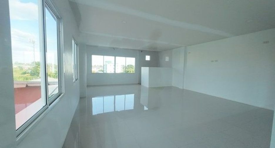 For sale 10 bedrooms retail Space in Prawet, Bangkok