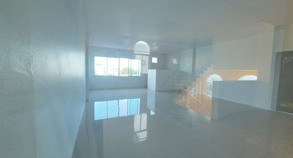 For sale 10 bedrooms retail Space in Prawet, Bangkok