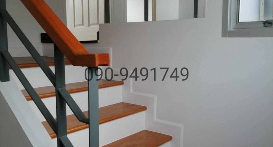Продажа 6 спальни таунхаус в Банг Капи, Бангкок