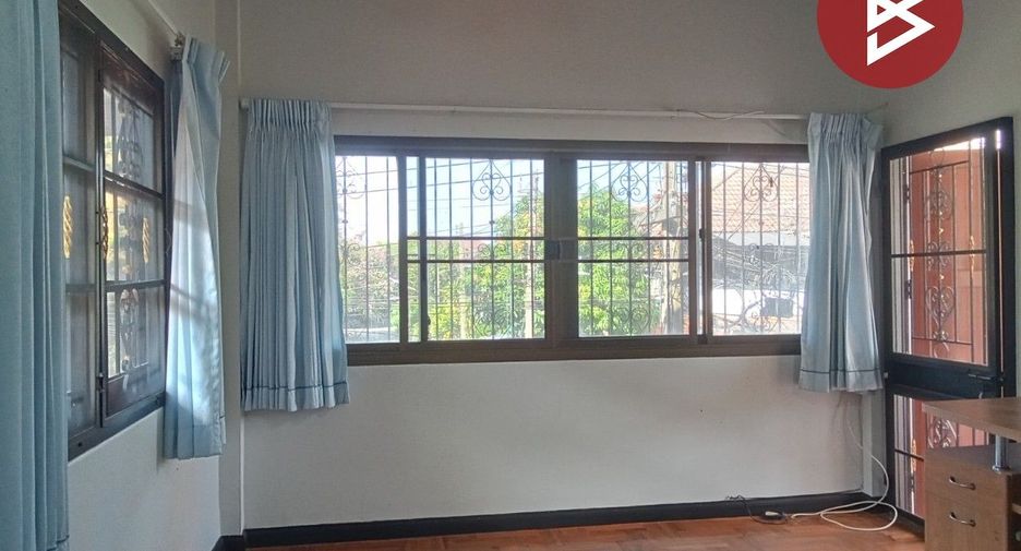For sale 3 bedrooms house in Sam Phran, Nakhon Pathom