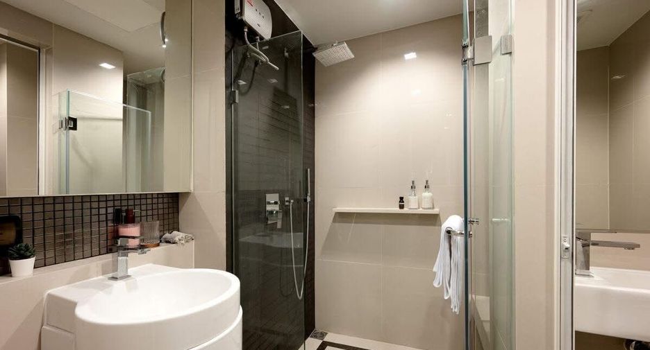 Wohnung zum Kauf mit Studio in Sathon, Bangkok
