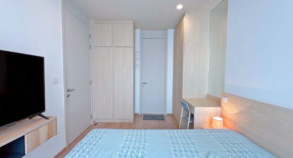 For rent 2 bedrooms condo in Watthana, Bangkok