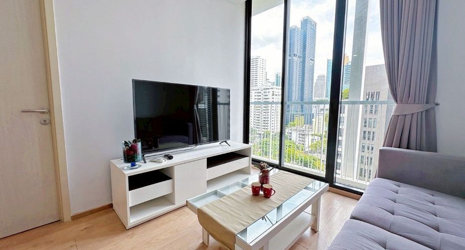 For rent 2 bedrooms condo in Watthana, Bangkok