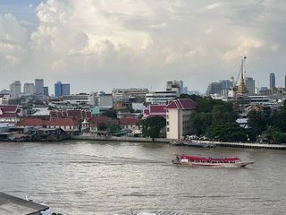 For rent 3 ベッドルーム condo in Khlong San, Bangkok