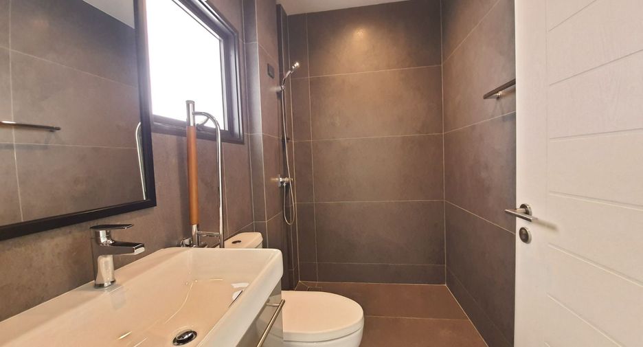 For sale 4 bedrooms house in Bang Bua Thong, Nonthaburi