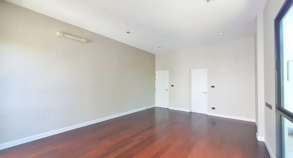 For sale 4 bedrooms house in Bang Bua Thong, Nonthaburi