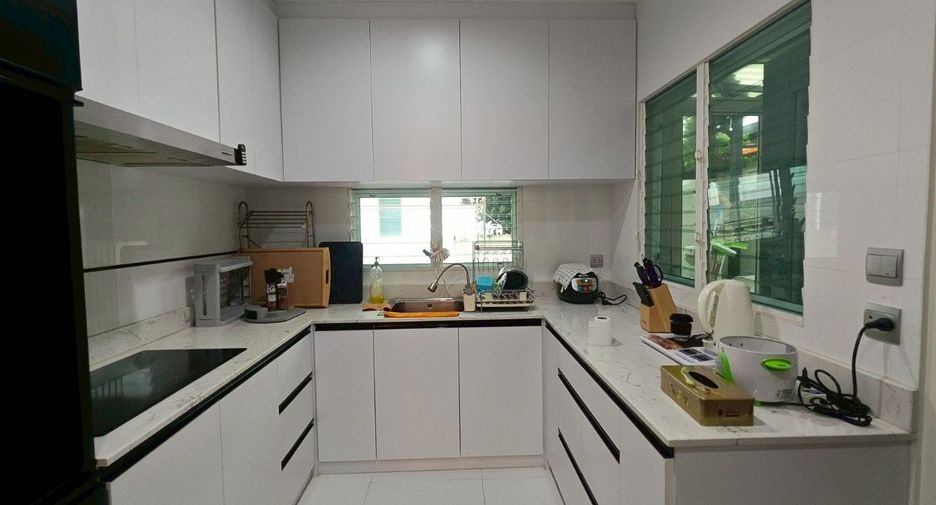 For sale 4 bedrooms house in Bang Bon, Bangkok