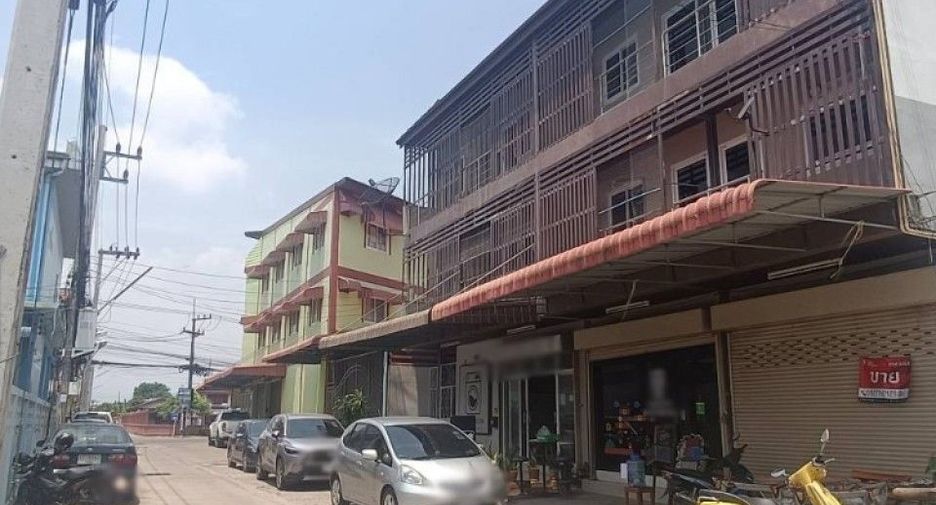 Local comercial en alquiler y en venta de 2 habitaciones en Mueang Uttaradit, Uttaradit