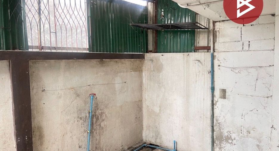 For sale 1 bed retail Space in San Kamphaeng, Chiang Mai