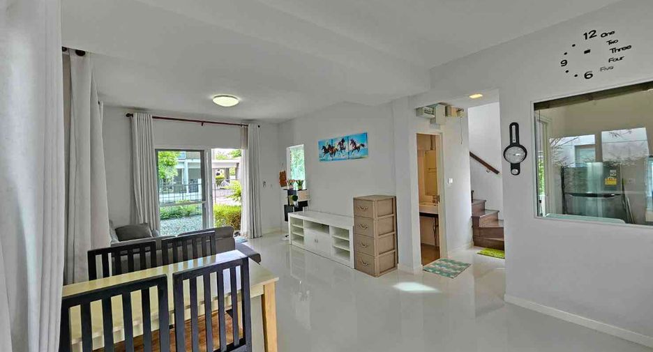 For sale 3 bedrooms house in San Kamphaeng, Chiang Mai