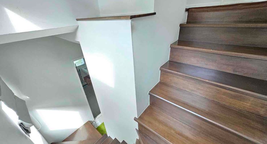For sale 3 bedrooms house in San Kamphaeng, Chiang Mai