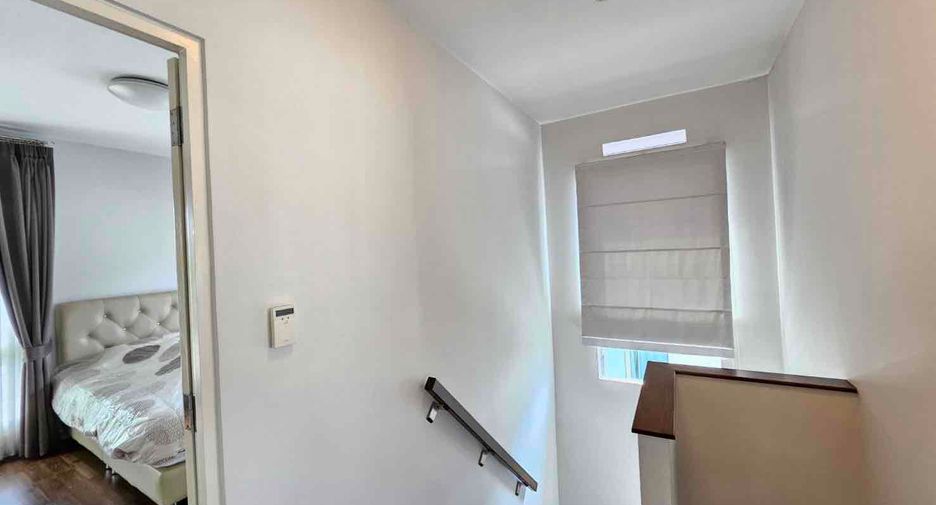 For sale 3 bedrooms house in San Kamphaeng, Chiang Mai
