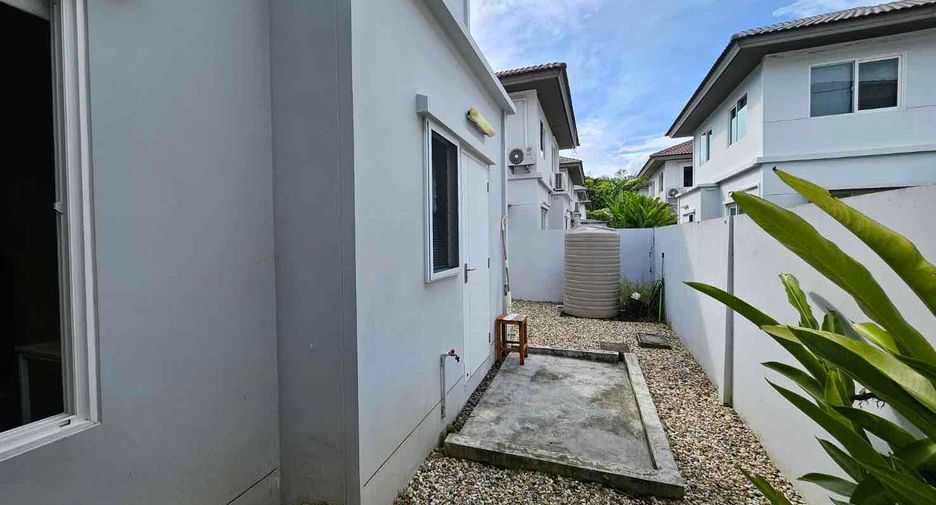 For sale 3 bedrooms house in San Kamphaeng, Chiang Mai