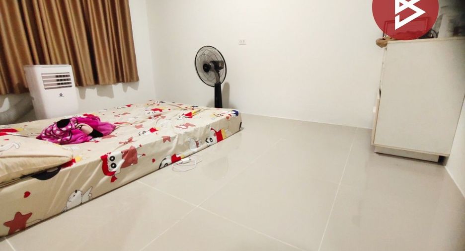 For sale 3 bedrooms townhouse in Mueang Samut Prakan, Samut Prakan