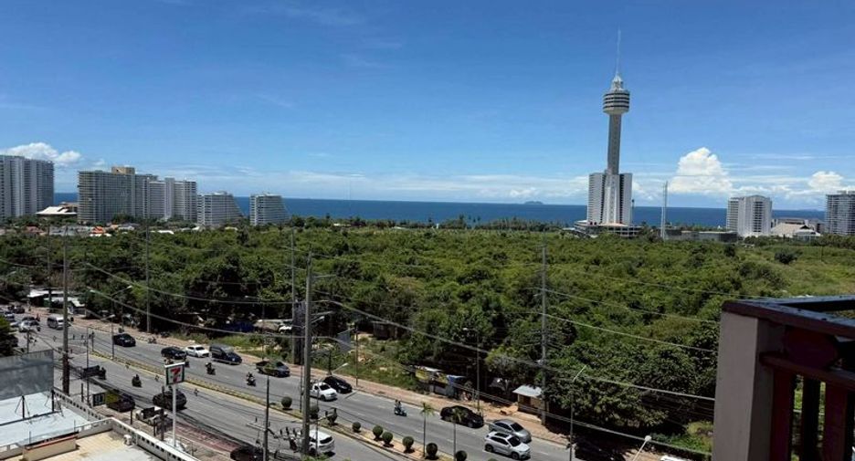 For sale 4 bedrooms condo in Bang Lamung, Chonburi