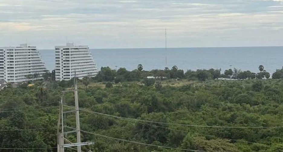 For sale 4 bedrooms condo in Bang Lamung, Chonburi